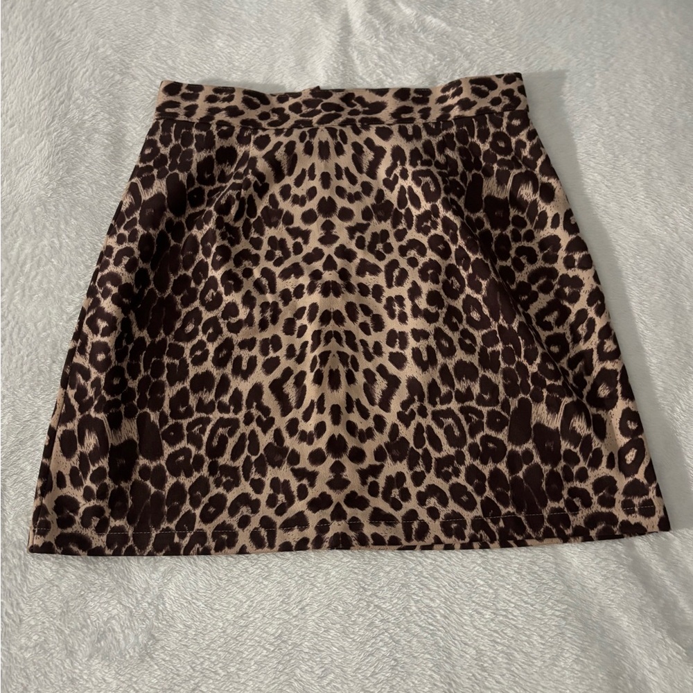 Chic Leopard Print A-Line Skirt